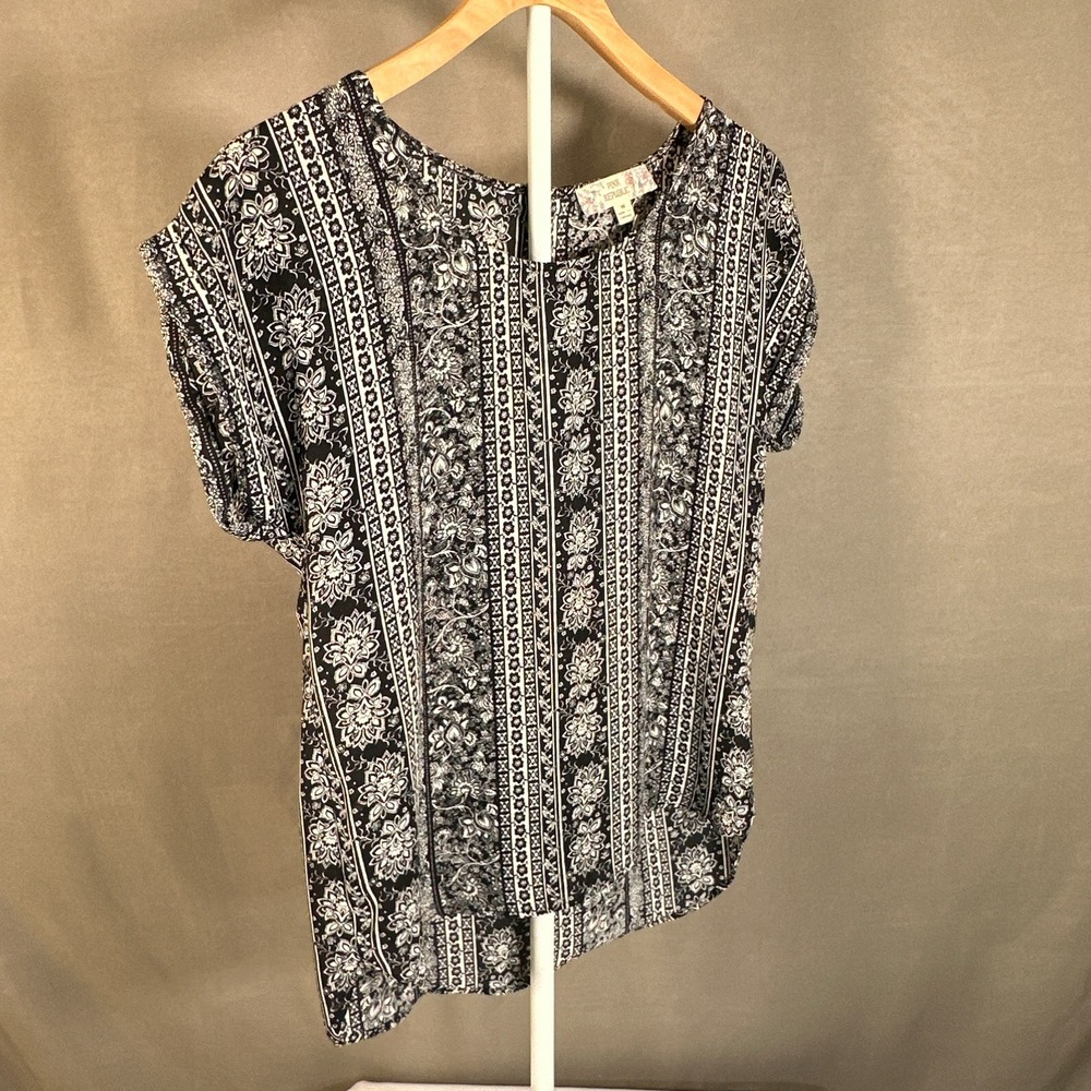 Pink Republic Black Geo Floral Striped Short Sleeve Blouse PS820678PKL Medium